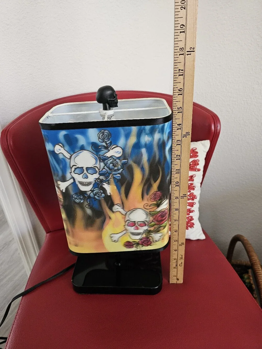 Vintage Y2K Skull & Roses Tattoo Desk Lamp